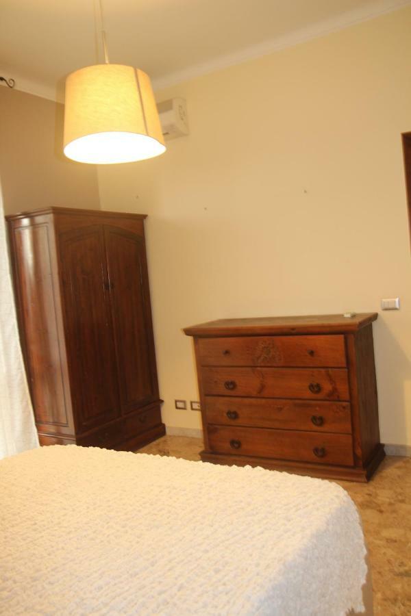 Artemisia Apartment Катания Екстериор снимка